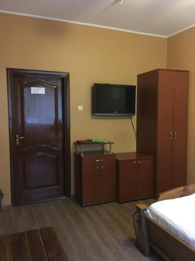 Міні-Готель Нептун Rivne Zewnętrze zdjęcie