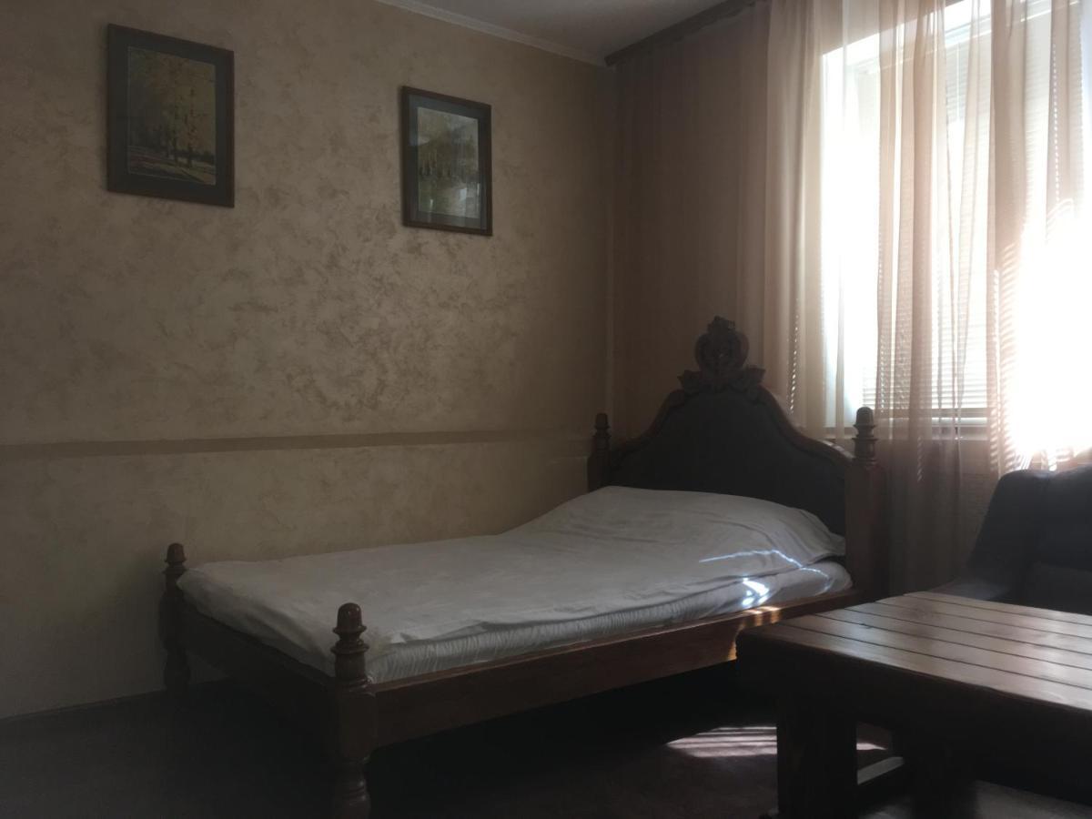 Міні-Готель Нептун Rivne Zewnętrze zdjęcie